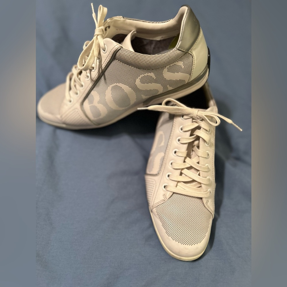 Men’s Hugo Boss fashion sneakers